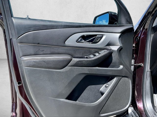 Used 2020 Chevrolet Traverse LT FWD image 18