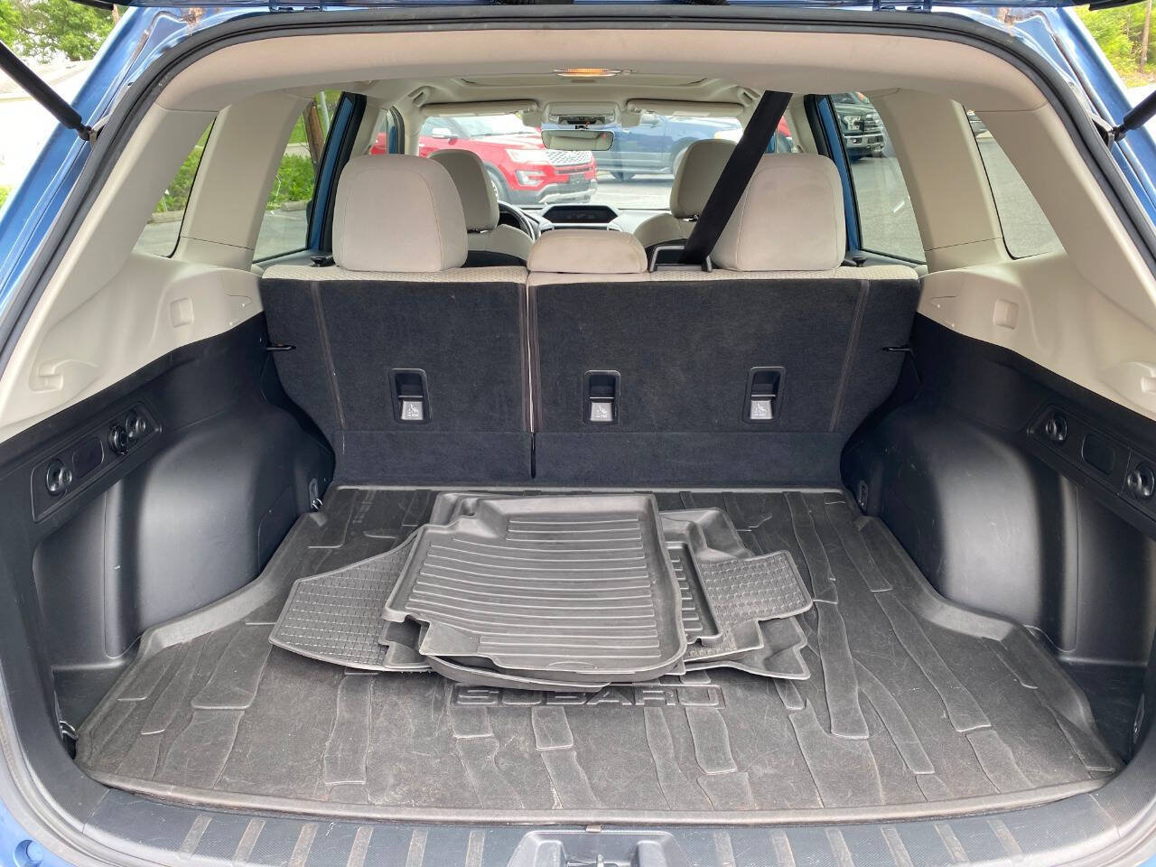 Used 2019 Subaru Forester Premium w/ All-Weather Package AWD/4WD image 25