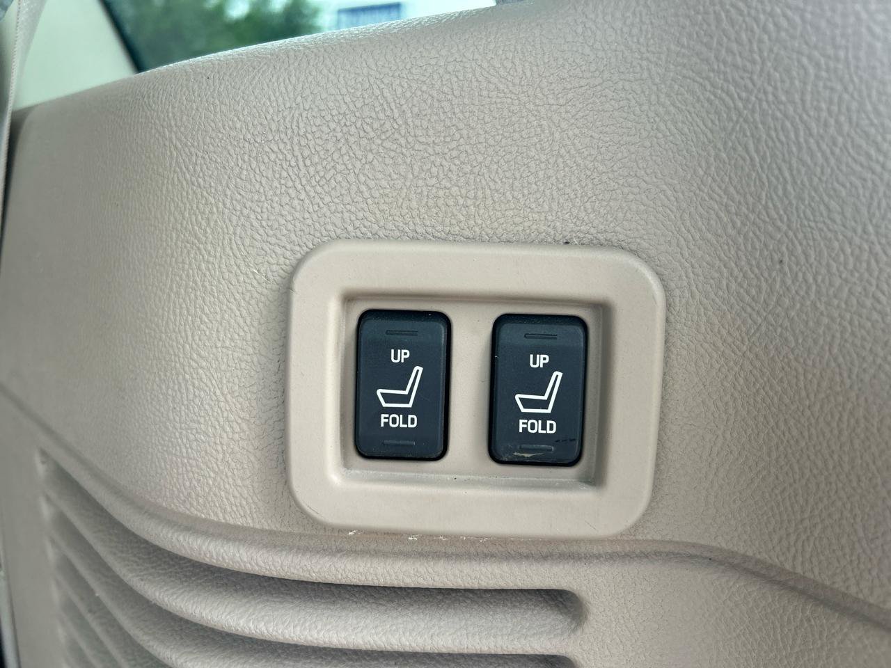 Used 2003 Ford Expedition Eddie Bauer AWD/4WD image 26