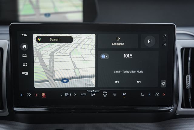 Used 2025 Ford Expedition Active image 32