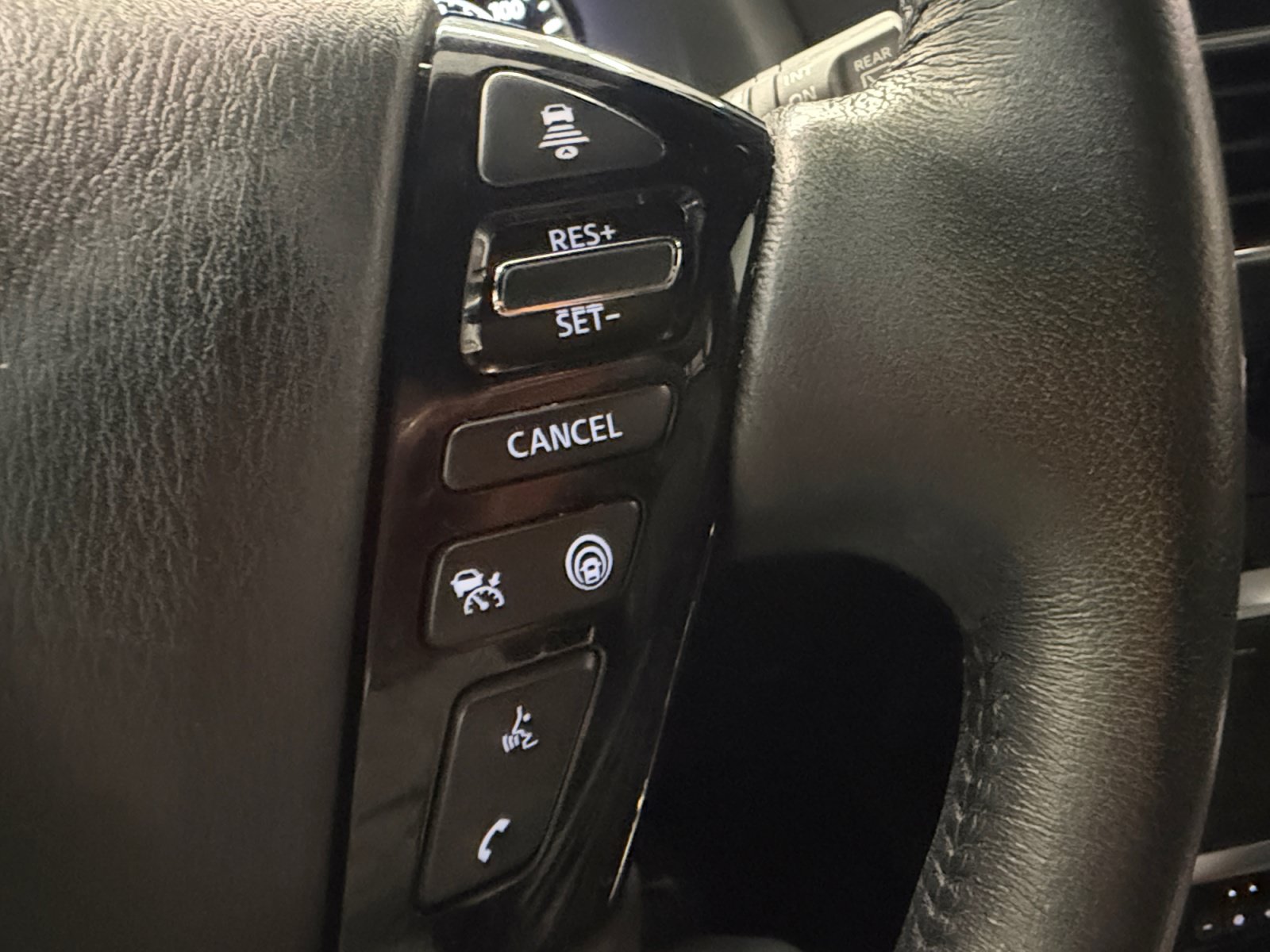 Used 2024 Nissan Armada SL w/ Midnight Edition Package RWD image 48