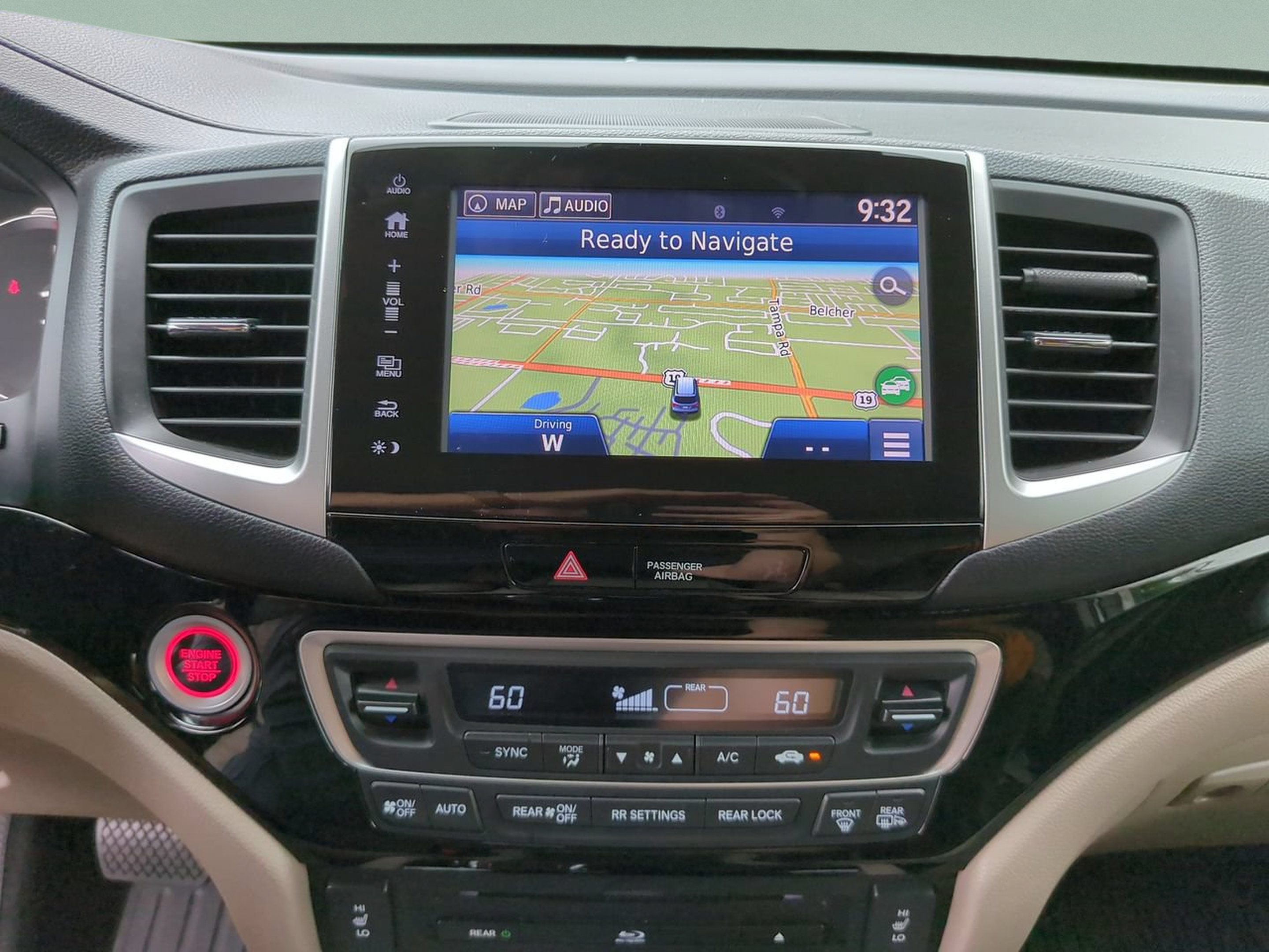 Used 2017 Honda Pilot Touring image 24