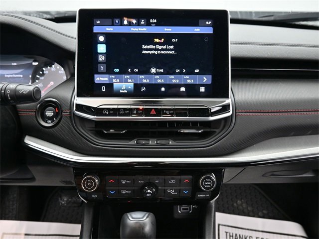 Used 2024 Jeep Compass Trailhawk image 12