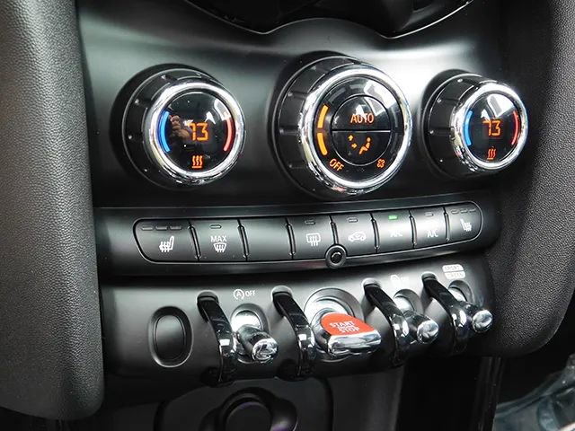 Used 2021 MINI Cooper S w/ 6.5" Touchscreen Package FWD image 16