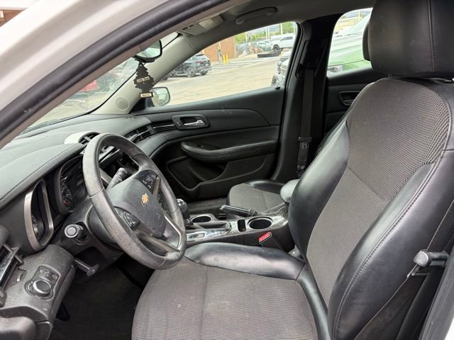 Used 2016 Chevrolet Malibu LT FWD image 12