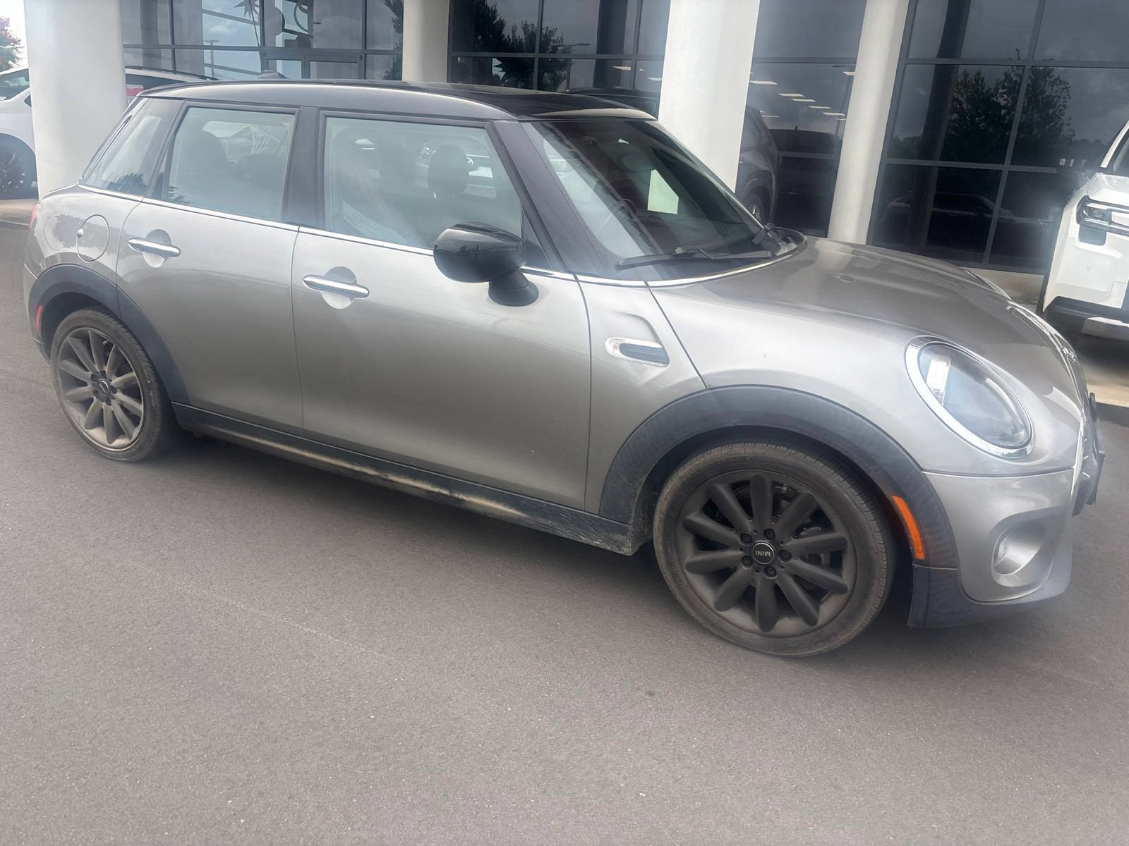 Used 2021 MINI Cooper 4-Door Hardtop FWD image 13