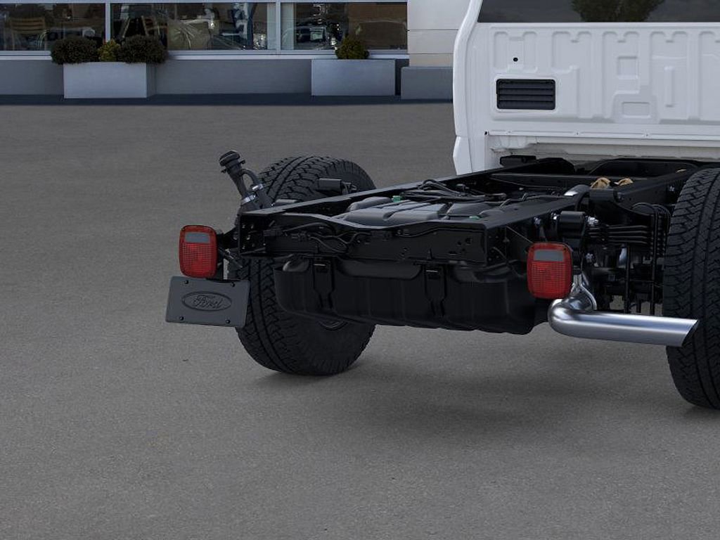 New 2025 Ford F350 XL w/ XL Chrome Package image 21