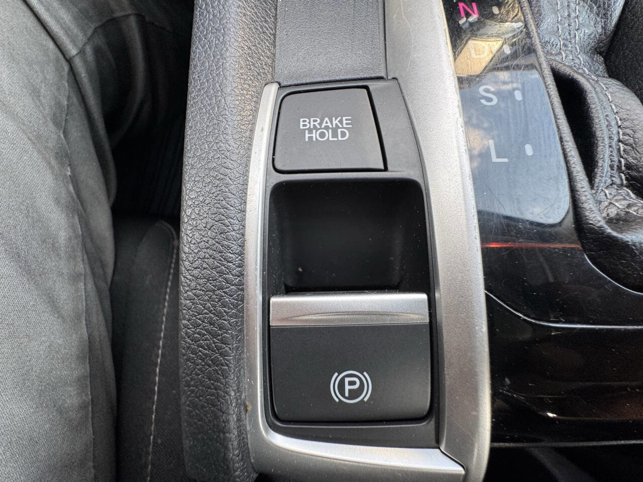 Used 2018 Honda Civic EX-T image 41