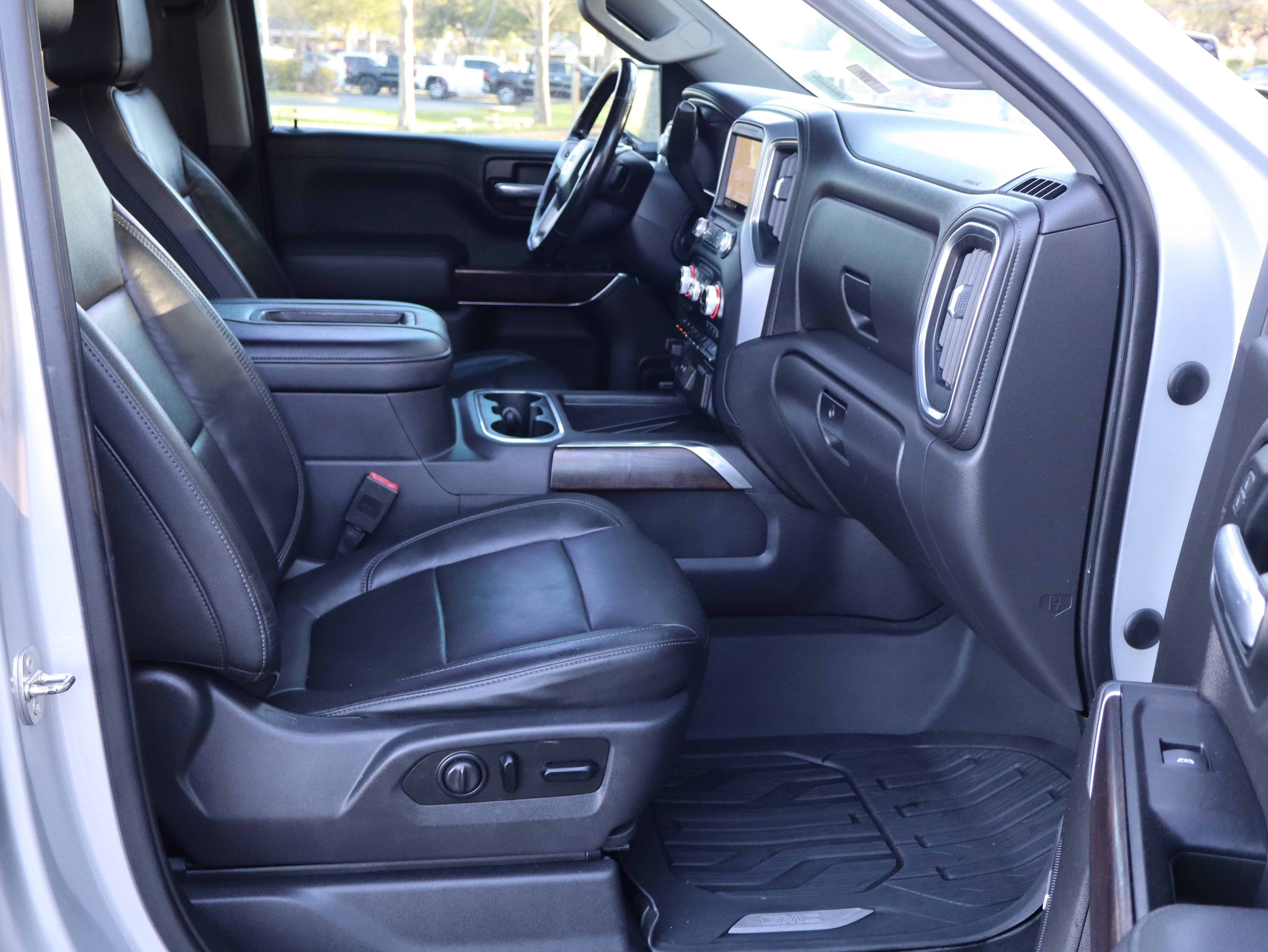 Used 2019 GMC Sierra 1500 SLT w/ SLT Premium Plus Package image 28