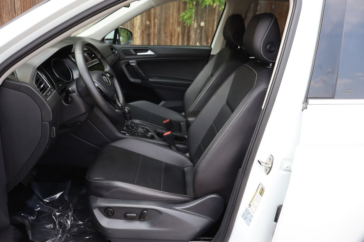 Used 2021 Volkswagen Tiguan SE AWD/4WD image 19