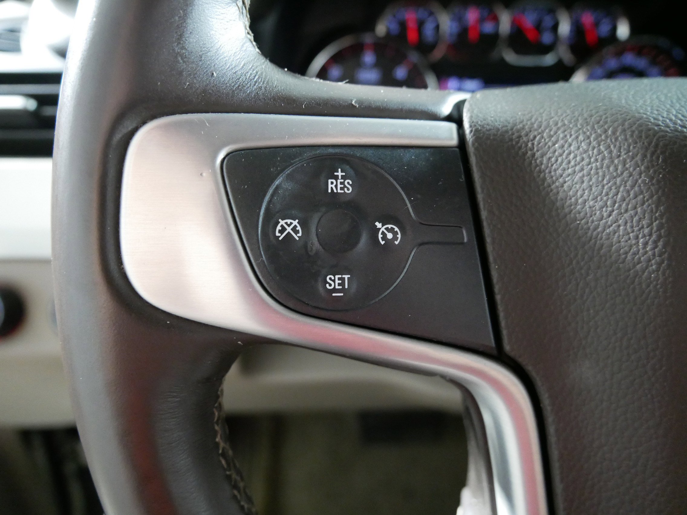Used 2015 GMC Yukon XL SLE w/ Convenience Package AWD/4WD image 27