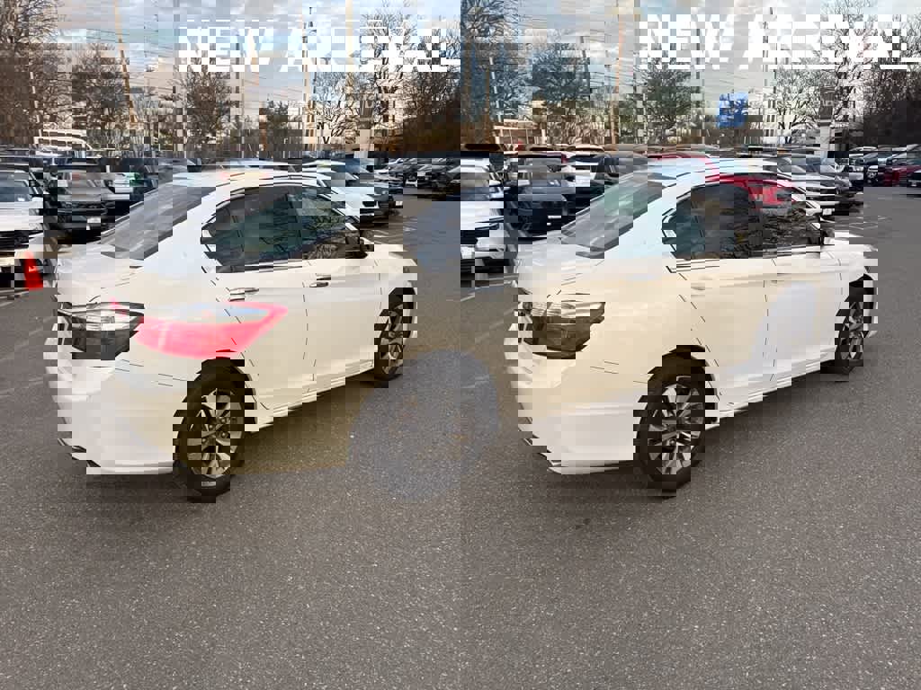 Used 2013 Honda Accord LX image 17