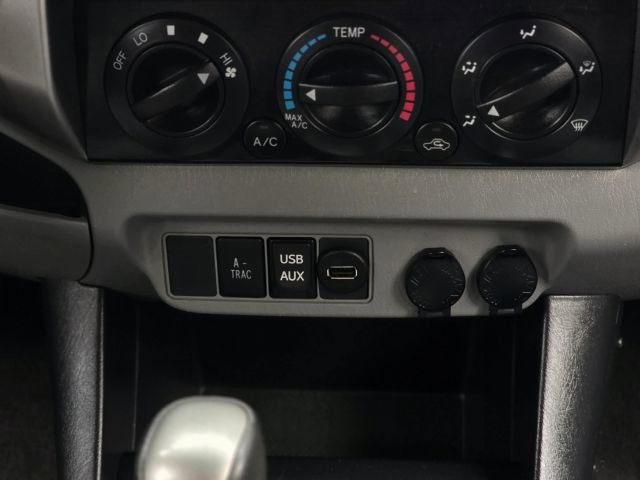 Used 2012 Toyota Tacoma 4x4 Double Cab image 17