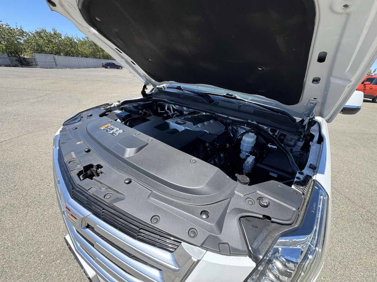 Used 2018 Cadillac Escalade ESV Premium Luxury AWD/4WD image 49