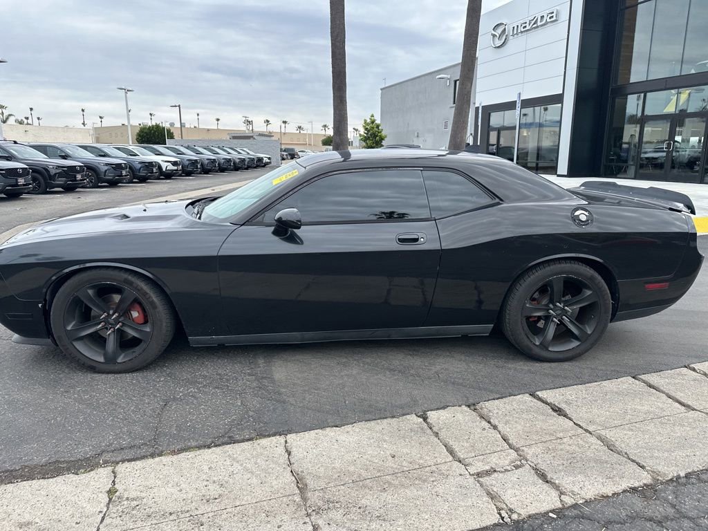 Used 2010 Dodge Challenger SE RWD image 7