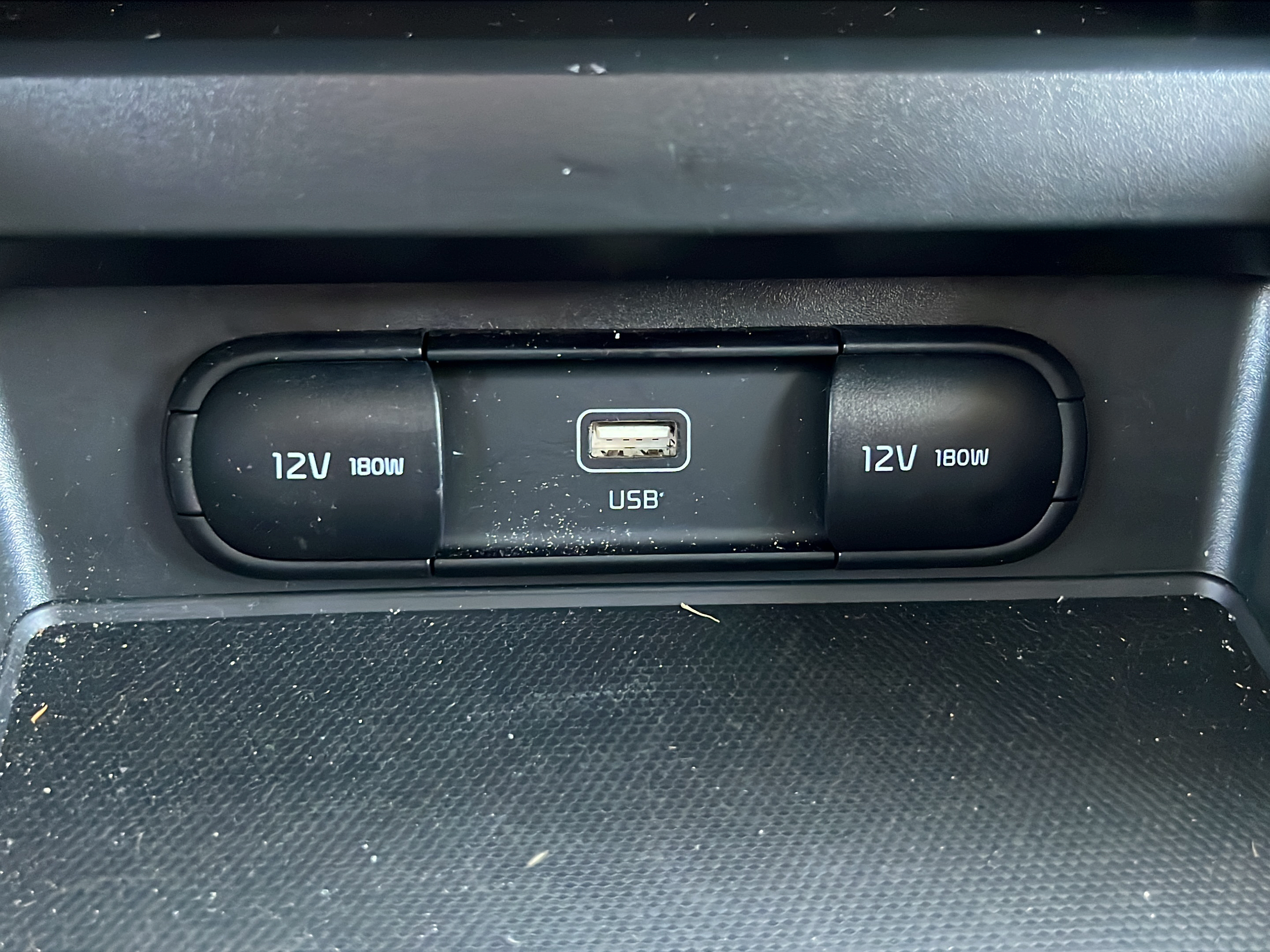 Certified 2025 Kia Soul LX w/ LX Technology Package FWD image 19