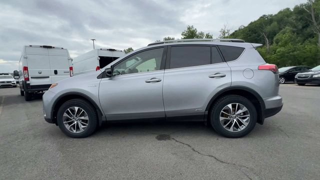 Used 2018 Toyota RAV4 XLE w/ Convenience Package AWD/4WD image 5