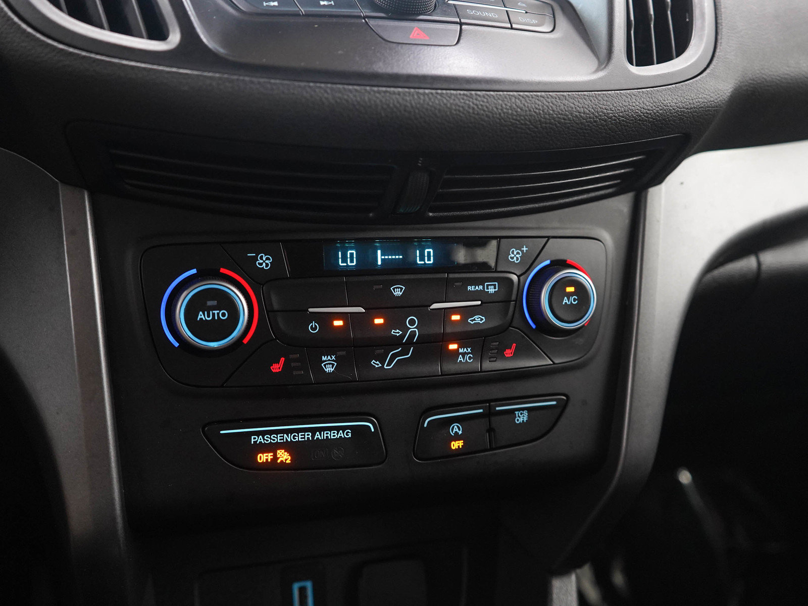 Used 2018 Ford Escape SEL AWD/4WD image 23
