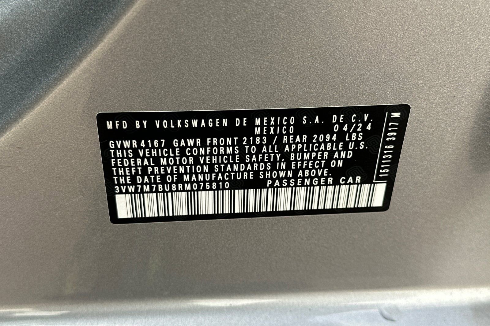 Used 2024 Volkswagen Jetta SE image 32