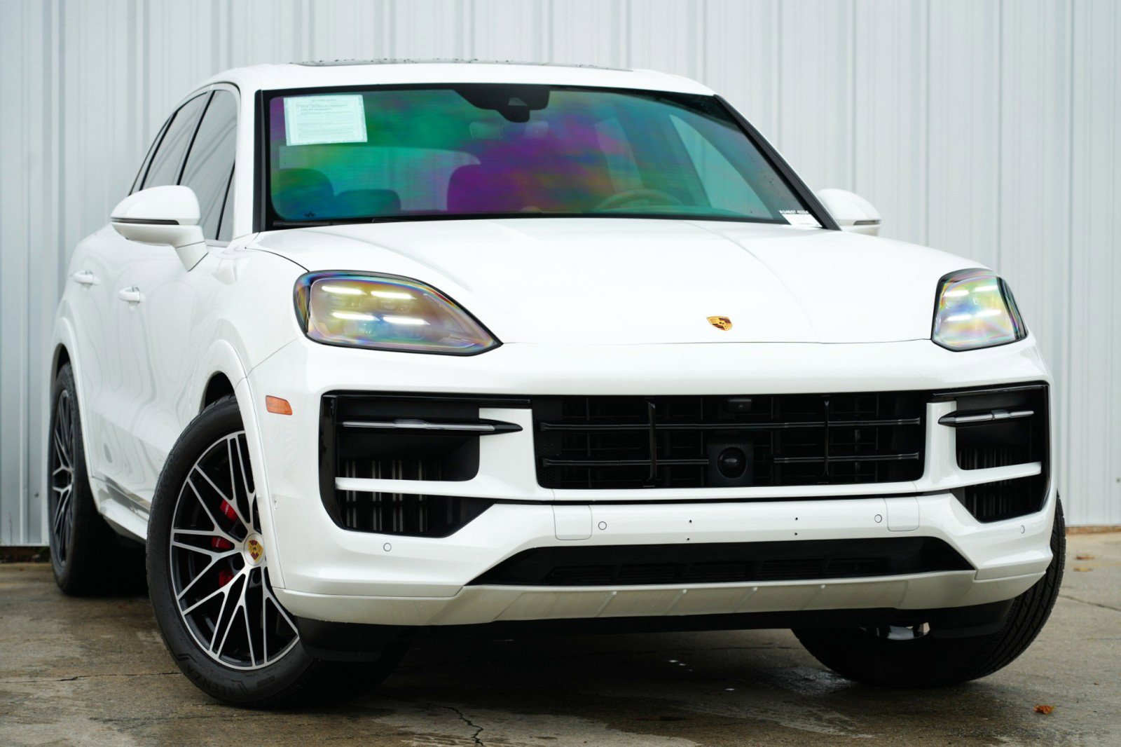 Used 2024 Porsche Cayenne S w/ Premium Package Plus image 4