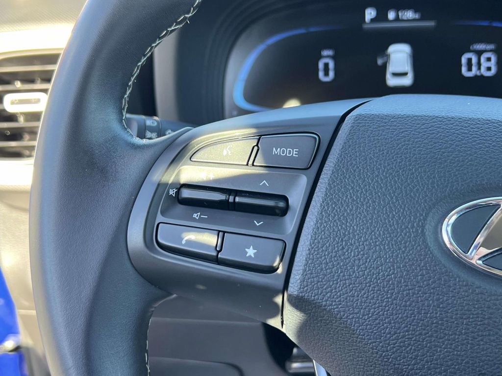 Certified 2024 Hyundai Venue Limited image 25