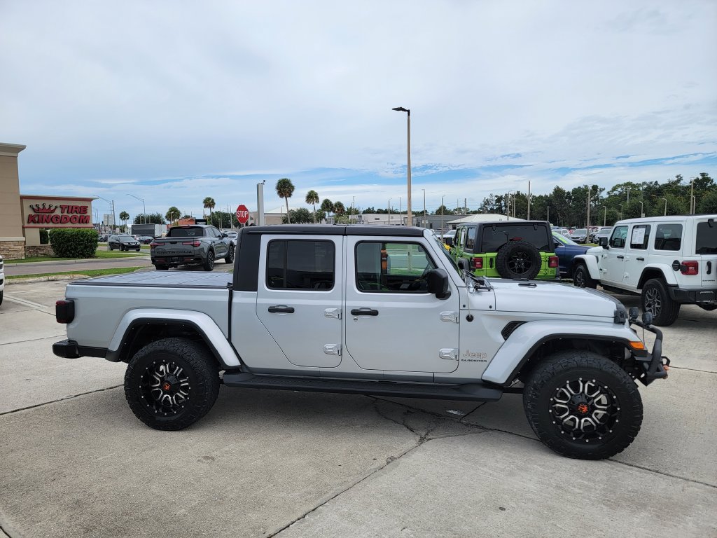 Used 2022 Jeep Gladiator Overland w/ Popular Equipment Package AWD/4WD image 6