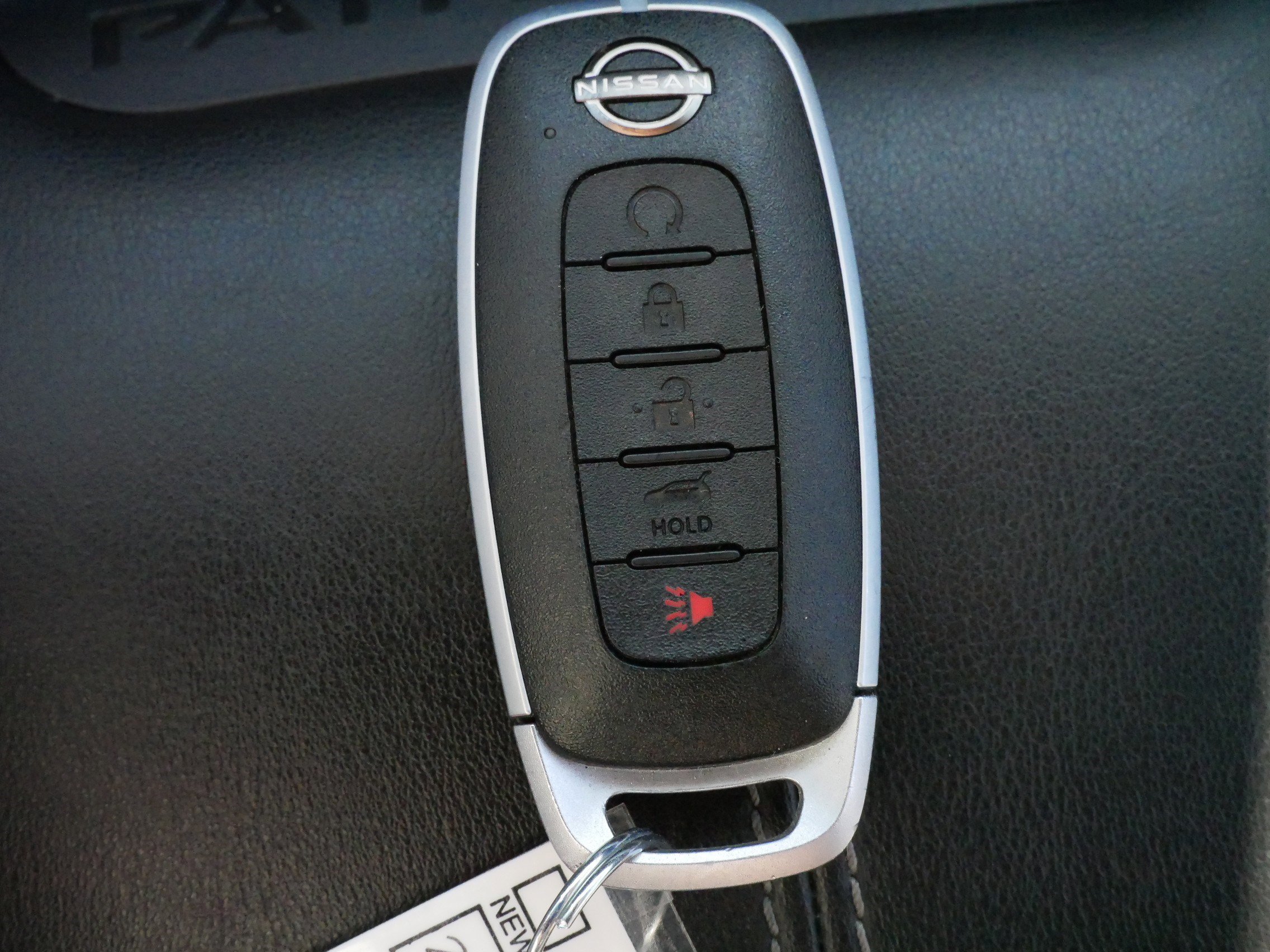 Used 2023 Nissan Pathfinder Platinum w/ Lighting Package (N93) image 34