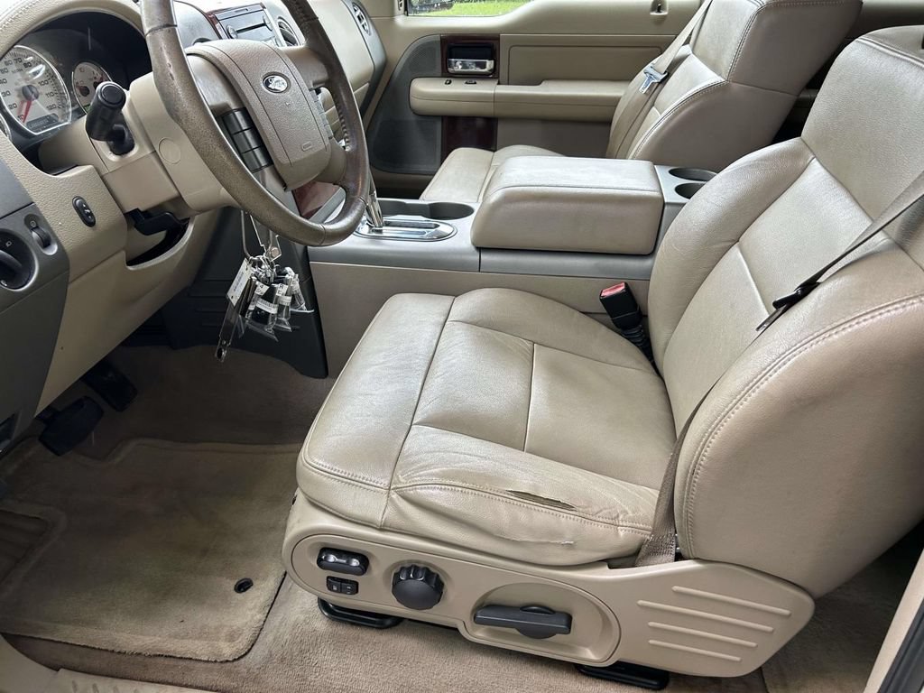 Used 2007 Ford F150 Lariat RWD image 11