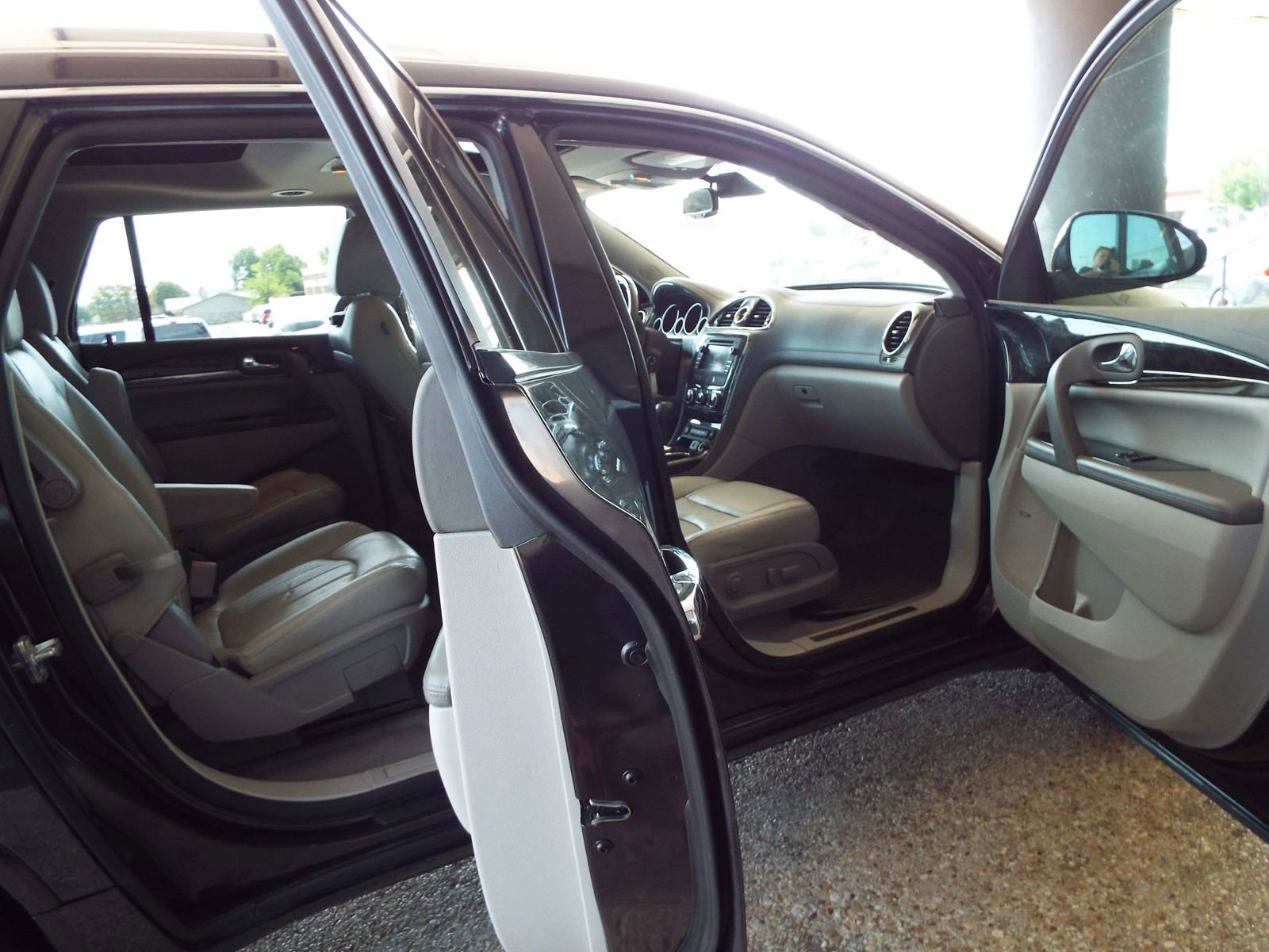 Used 2017 Buick Enclave Premium w/ Experience Buick Package image 29