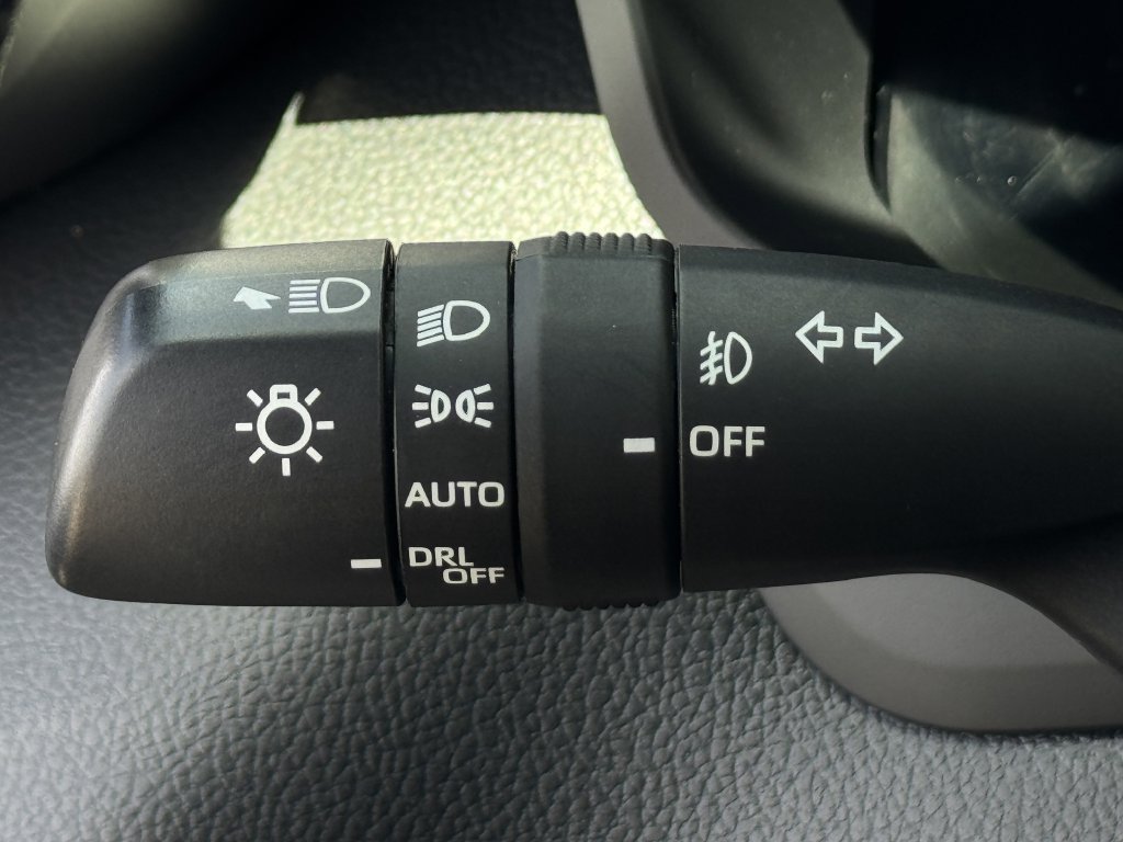 Used 2025 Toyota Tundra Limited w/ Power Package AWD/4WD image 23