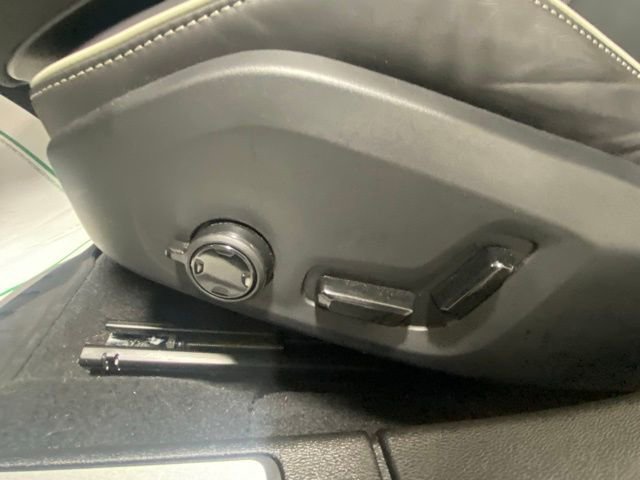 Used 2024 Volvo S60 T8 Ultimate image 12