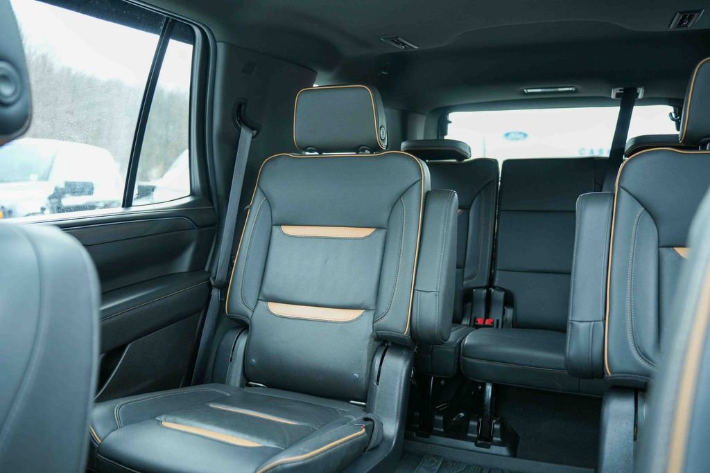 Used 2022 GMC Yukon AT4 image 43