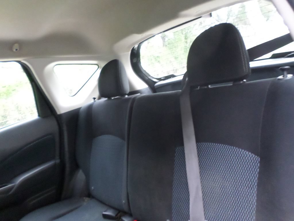 Used 2017 Nissan Versa Note SV FWD image 9