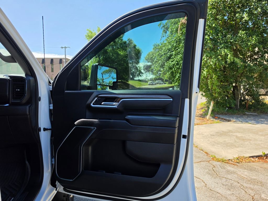 Used 2025 Chevrolet Silverado 2500 LT w/ Trail Boss Package image 51