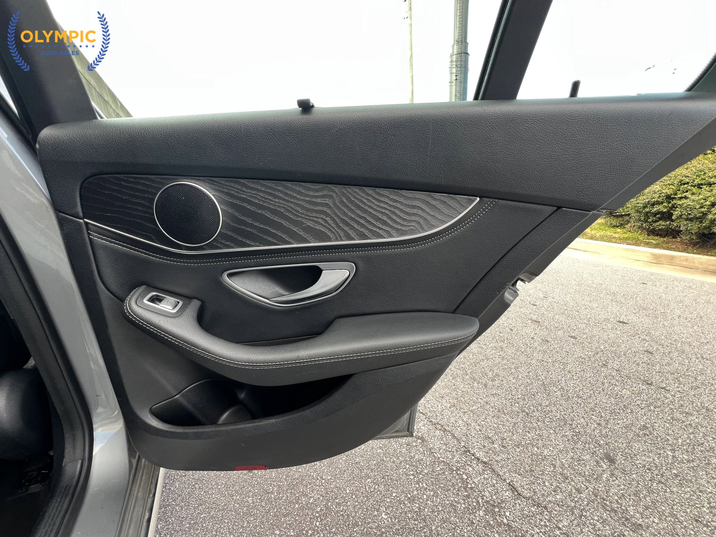 Used 2016 Mercedes-Benz C 300 4MATIC Sedan w/ Premium 1 Package image 41