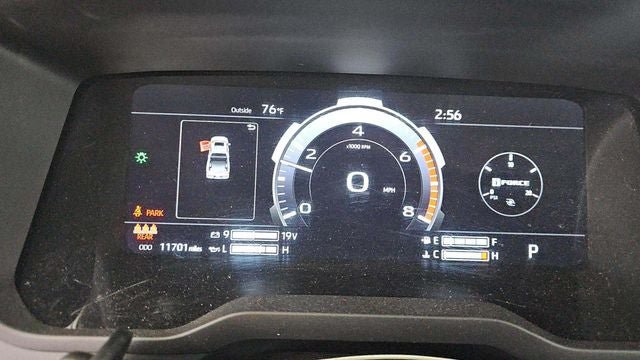 Used 2025 Toyota Tundra Limited AWD/4WD image 17
