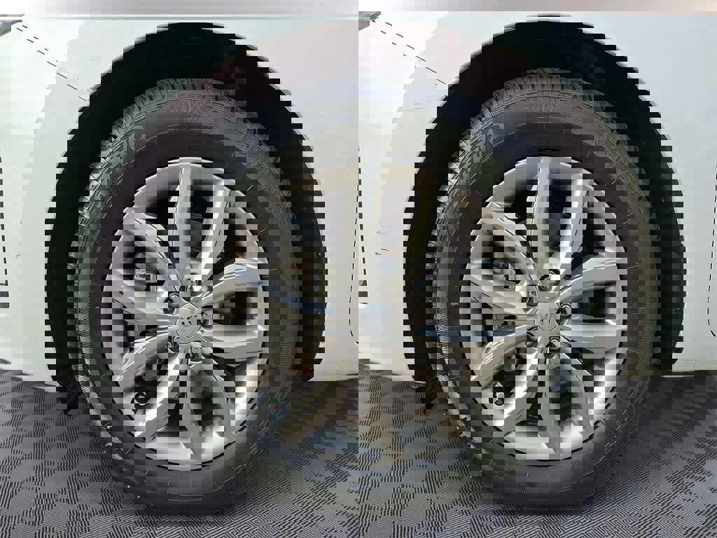 Used 2019 Kia Sedona EX image 8