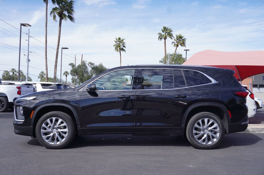 Certified 2025 Buick Enclave Preferred image 2