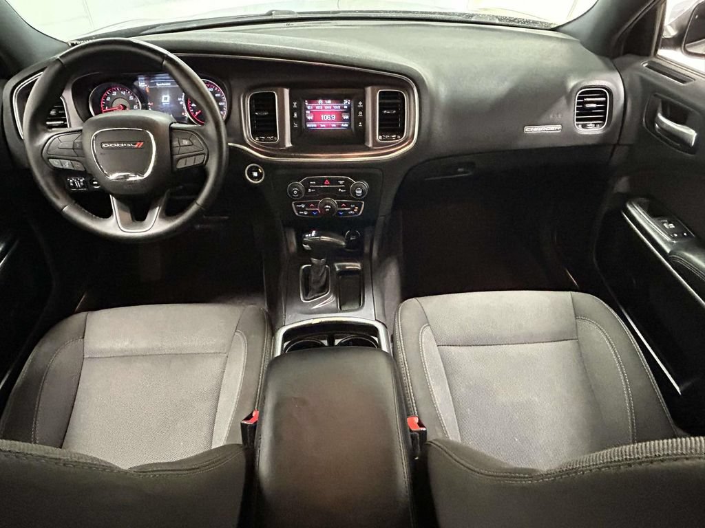 Used 2017 Dodge Charger SE w/ Popular Equipment Group RWD image 9