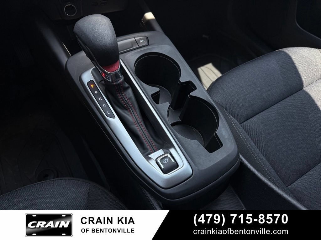 Used 2025 Chevrolet Trax RS FWD image 18