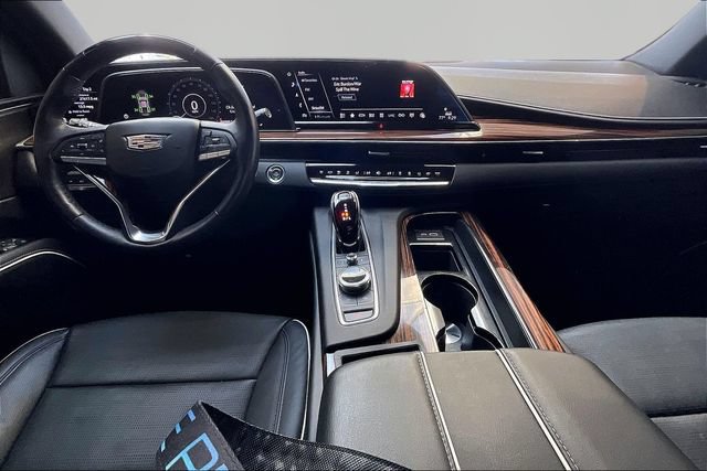 Certified 2023 Cadillac Escalade Premium Luxury AWD/4WD image 7