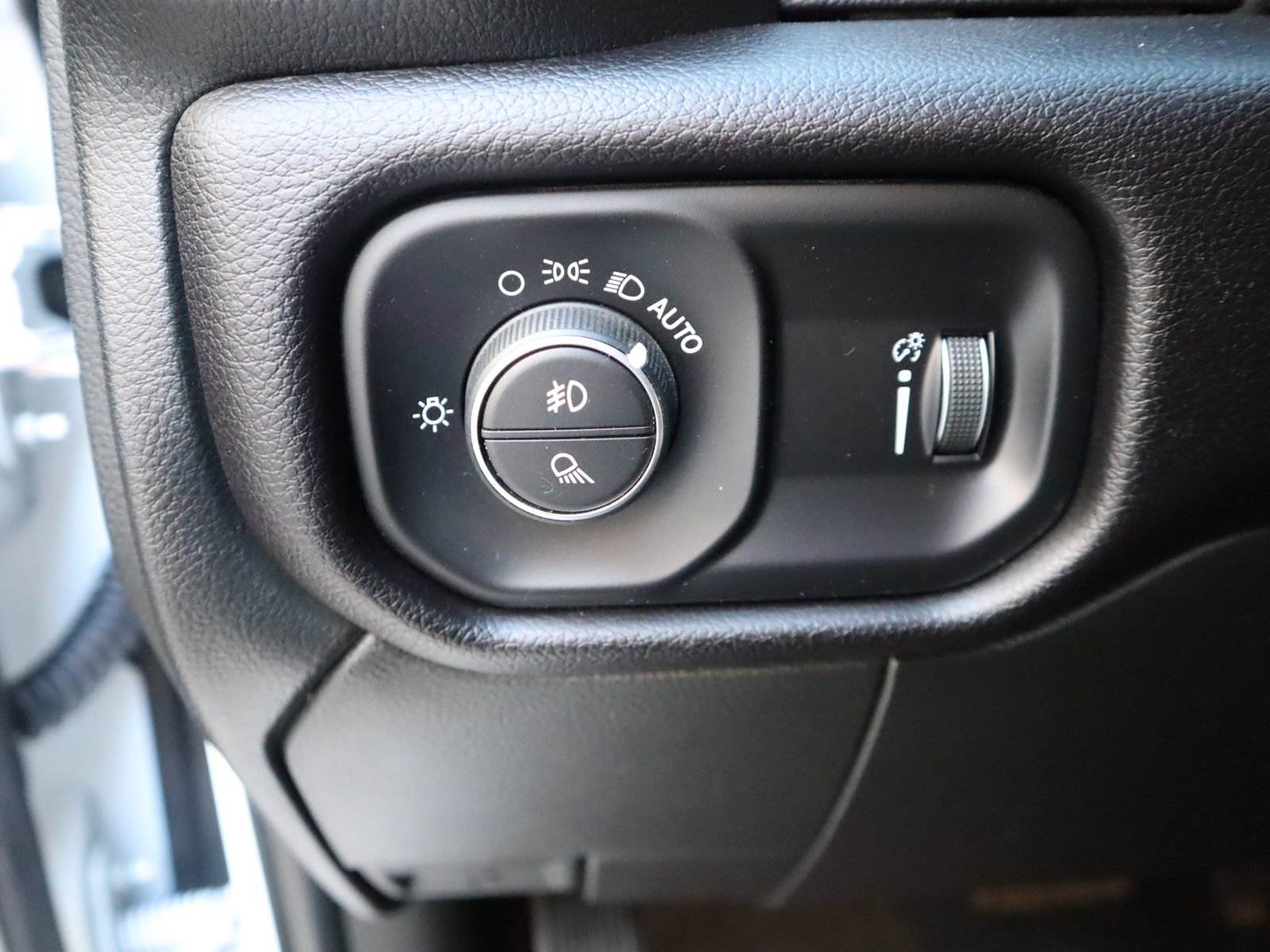 Used 2023 RAM 2500 Big Horn w/ Level 1 Equipment Group image 37