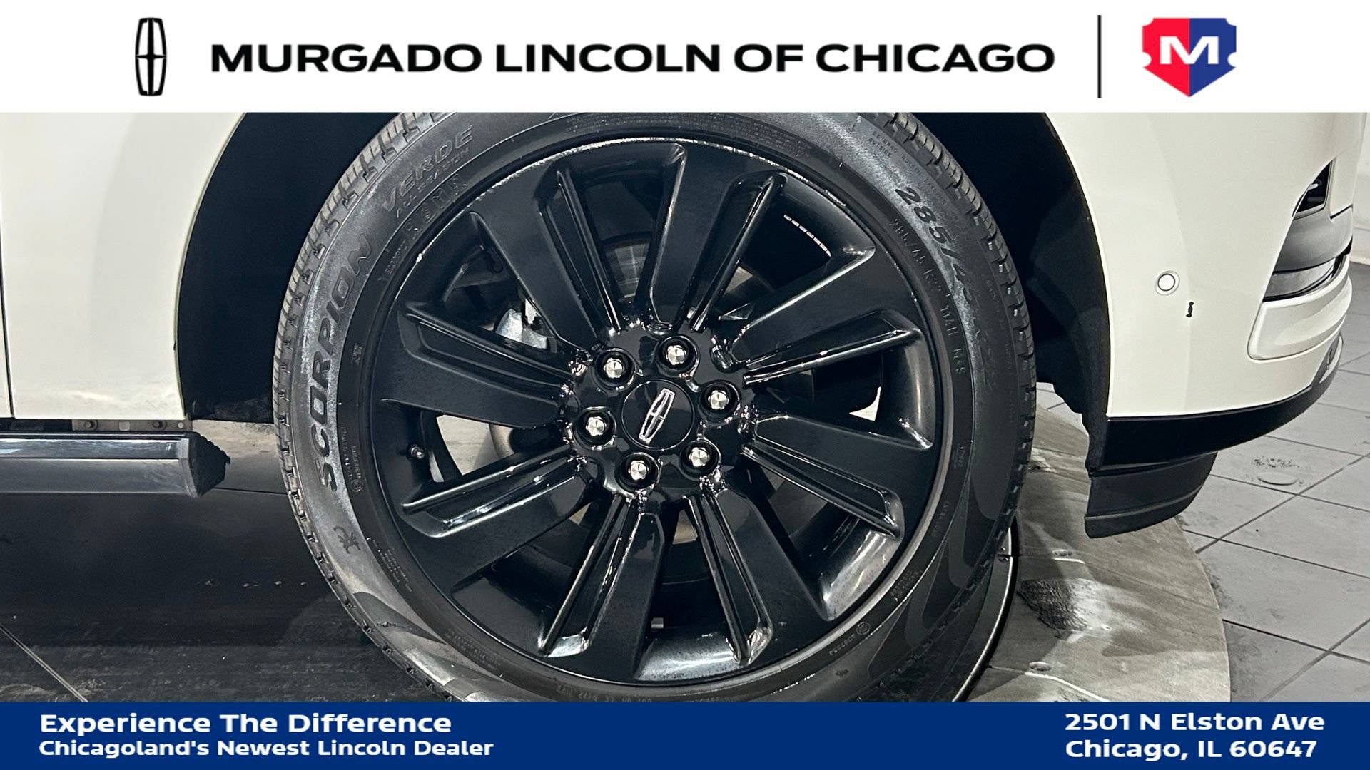 Certified 2024 Lincoln Navigator Reserve AWD/4WD image 19