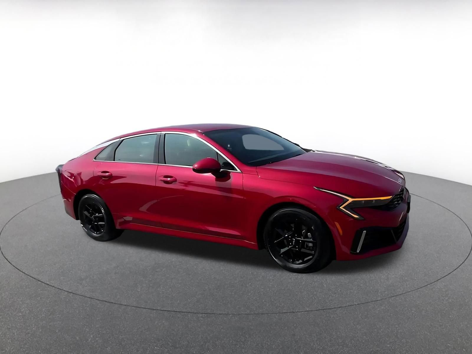 Used 2025 Kia K5 LXS FWD image 2