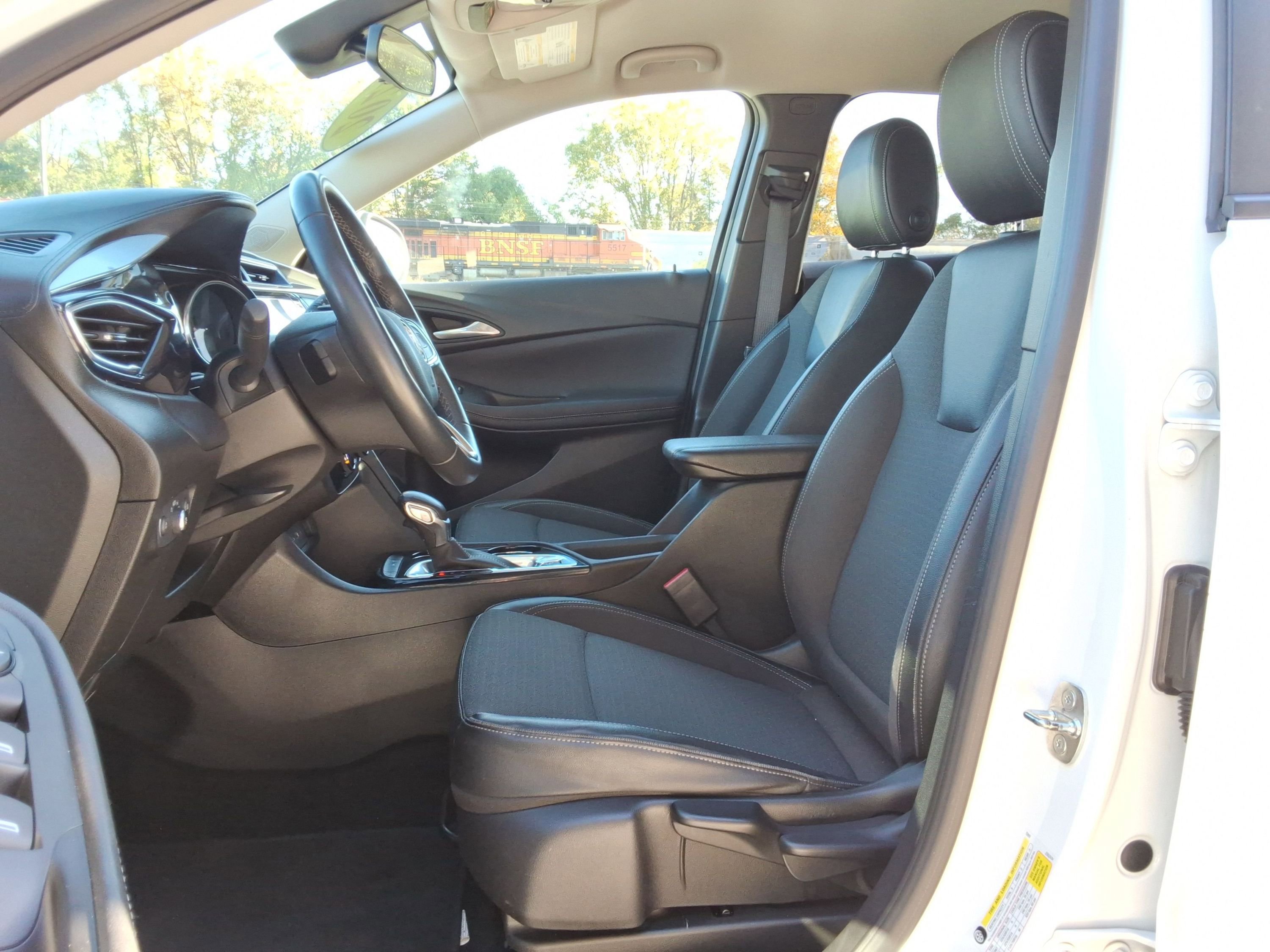 Used 2021 Buick Encore GX Preferred image 25