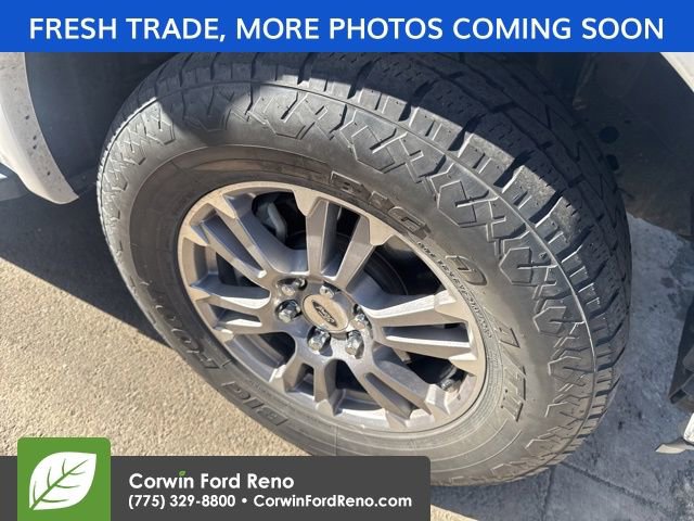 Used 2018 Ford F150 Lariat w/ Max Trailer Tow Package image 16