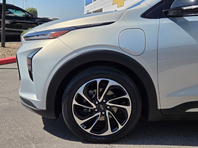 Certified 2022 Chevrolet Bolt EUV Premier w/ Sun & Sound Package FWD image 9