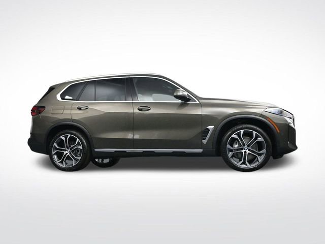 New 2026 BMW X5 sDrive40i image 30