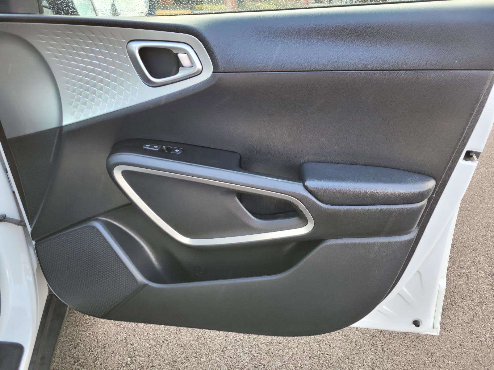 Used 2021 Kia Soul LX image 21