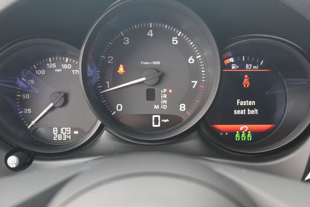 Certified 2024 Porsche Macan image 20